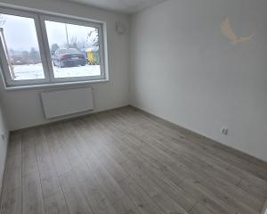 SLNEČNÝ 3-IZBOVÝ BYT V NOVOSTAVBE S PRÉMIOVOU KUCHYŇOU A PARKOVANÍM