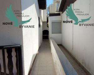 Na predaj dom 3x apartmán len 300m od mora ,Chorvátsko - Vir