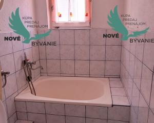 Na predaj dom 3x apartmán len 300m od mora ,Chorvátsko - Vir