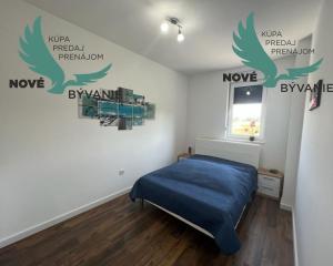 Novostavba trojpodlažný apartmán so záhradou aj strešnou terasou v Chorvátsku v Privlake