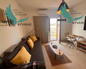 Dom 3x apartmán len 130m od mora s výhľadom na more v Chorvátsku  - Kruševo - Obrovac