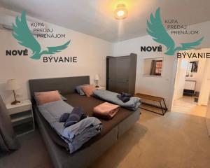 Dom 3x apartmán len 130m od mora s výhľadom na more v Chorvátsku  - Kruševo - Obrovac