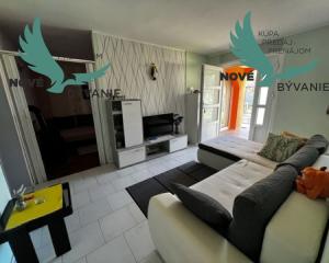 Na predaj dom s 3 apartmánmi len 250m od mora, Chorvátsko - Vir