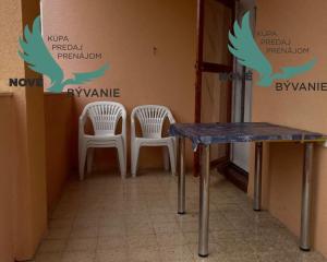 Dom vhodný ako investícia blízko mora s 3x apartmán v Chorvátsku - Vrsi