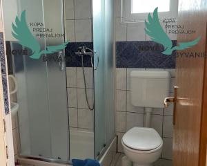 Dom vhodný ako investícia blízko mora s 3x apartmán v Chorvátsku - Vrsi