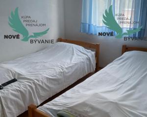 Dom vhodný ako investícia blízko mora s 3x apartmán v Chorvátsku - Vrsi