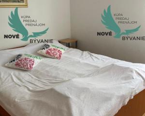 Dom vhodný ako investícia blízko mora s 3x apartmán v Chorvátsku - Vrsi