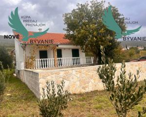 Na predaj dom prvý rad na mori s výhľadom na more v Chorvátsku