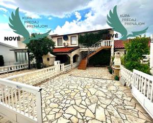 Predaj dom len 60m od mora s výhľadom na more v Chorvátsku