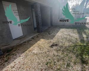 Dom 2x apartmán blízko mora v Chorvátsku na ostrove Vir