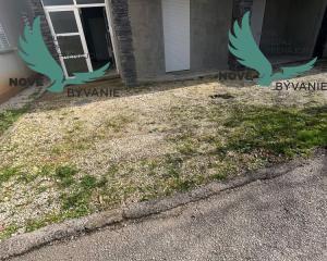 Dom 2x apartmán blízko mora v Chorvátsku na ostrove Vir