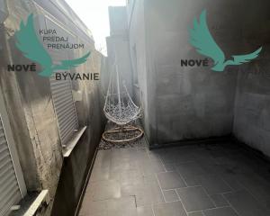 Dom 2x apartmán blízko mora v Chorvátsku na ostrove Vir