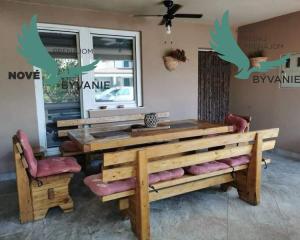 Dom 3x apartmán blízko mora v Chorvátsku, zabehnutý prenájom