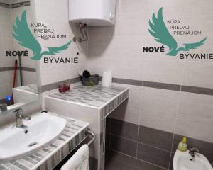 Dom 3x apartmán blízko mora v Chorvátsku, zabehnutý prenájom