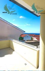 Na predaj vila s bazénom a výhľadom na more v Chorvátsku - Petrčane