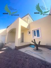 Na predaj vila s bazénom a výhľadom na more v Chorvátsku - Petrčane