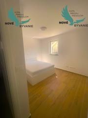 Na predaj vila s bazénom a výhľadom na more v Chorvátsku - Petrčane