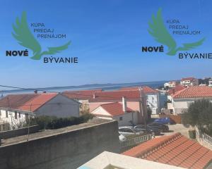 Na predaj vila s bazénom a výhľadom na more v Chorvátsku - Petrčane