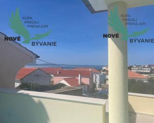 Na predaj vila s bazénom a výhľadom na more v Chorvátsku - Petrčane