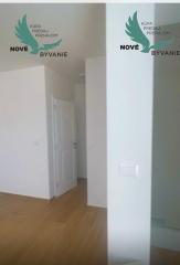 Na predaj vila s bazénom a výhľadom na more v Chorvátsku - Petrčane