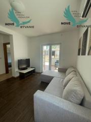 Predaj apartmán so záhradou, blízko pieskovej pláže, Chorvátsko - Pag