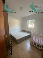 Predaj apartmán so záhradou, blízko pieskovej pláže, Chorvátsko - Pag