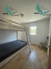 Predaj apartmán so záhradou, blízko pieskovej pláže, Chorvátsko - Pag