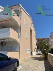 Predaj apartmán so záhradou, blízko pieskovej pláže, Chorvátsko - Pag