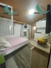 Dom v prvej rade od mora 2x apartmán s výhľadom na more a stavebným pozemkom,Jedinečná ponuka v Chorvátsku