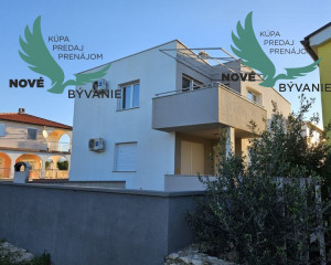 Na predaj  apartmán s výhľadom na more v Chorvátsku