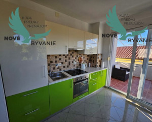 Na predaj  apartmán s výhľadom na more v Chorvátsku