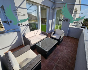 Na predaj  apartmán s výhľadom na more v Chorvátsku