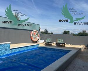 Chorvátsko - Na predaj novostavba s bazénom a výhľadom na more