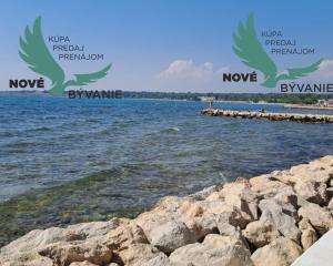 Apartmán s výhľadom na more a záhradou , Chorvatsko -Nin -Zaton