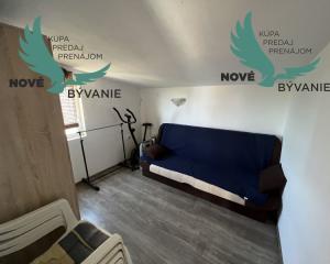 Dom 2x apartmán s výhľadom na more na ostrove Vir v Chorvátsku