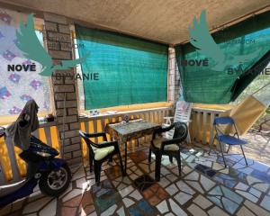 Dom 2x apartmán s výhľadom na more na ostrove Vir v Chorvátsku