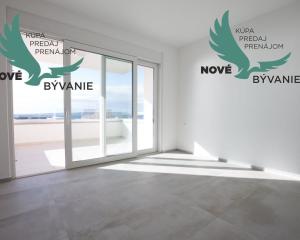 Luxusný apartmán s výhľadom na more len 30m od mora so 4x spálňou v Chorvátsku