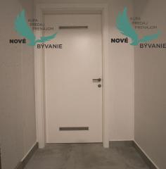 Luxusný apartmán s výhľadom na more len 30m od mora so 4x spálňou v Chorvátsku