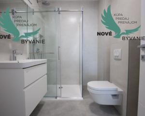 Luxusný apartmán s výhľadom na more len 30m od mora so 4x spálňou v Chorvátsku