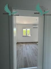 Novostavba apartmánu so strešnou terasou s nerušeným výhľadom na more len 150m od mora v Chorvátsku - Privlaka