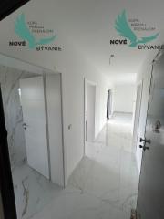 Novostavba apartmánu so strešnou terasou s nerušeným výhľadom na more len 150m od mora v Chorvátsku - Privlaka