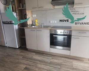 Predaj dva apartmány len 200m od mora s výhľadom na more, Chorvátsko