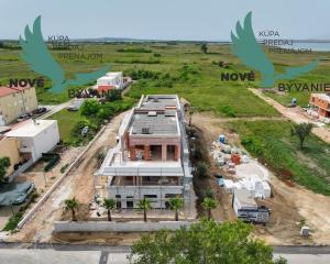 Luxusná novostavba pri nádhernej pieskovej pláži v Chorvátsku - Privlaka