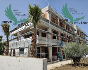 Luxusná novostavba pri nádhernej pieskovej pláži v Chorvátsku - Privlaka