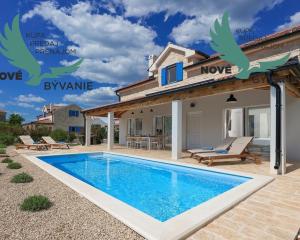 Krásna vila s bazénom na ostrove Pašman v Chorvátsku