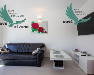 Chorvátsko - Apartmán s bazénom a dvorom na ostrove Vir