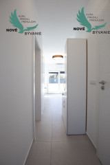 Chorvátsko - Apartmán s bazénom a dvorom na ostrove Vir