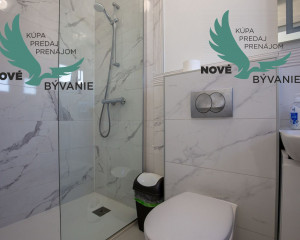 Chorvátsko - Apartmán s bazénom a dvorom na ostrove Vir