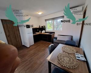 Exkluzívne dom 3x apartmán len 300m od mora v Chorvátsku