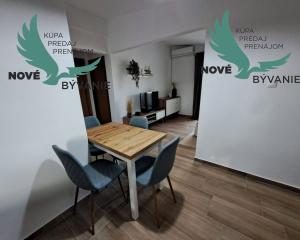 Exkluzívne dom 3x apartmán len 300m od mora v Chorvátsku